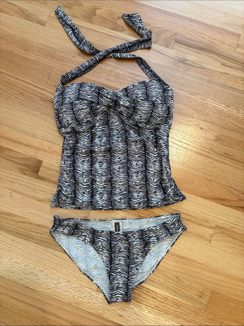 Tommy Bahama Zebra Print Halter Tankini Set | Size Small